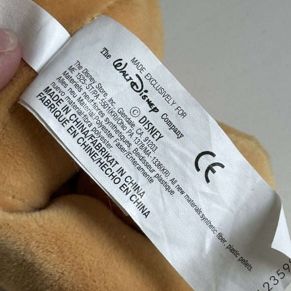 Vintage 1999 Disney Winter Sweater Winnie the Pooh Bear Red Knit Hat Plush T2 - Picture 14 of 15